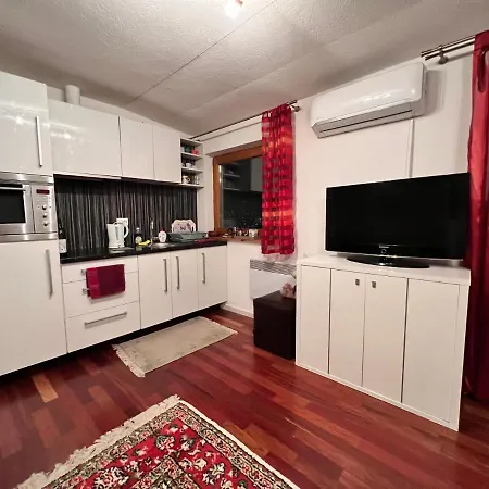 Bistrik Apartment *